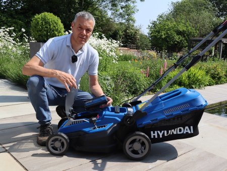 Choosing the Right Cordless Lawnmower for a Small lawn
