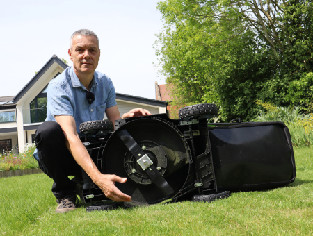 Key Features of Cordless Lawnmowers for Smaller Lawns